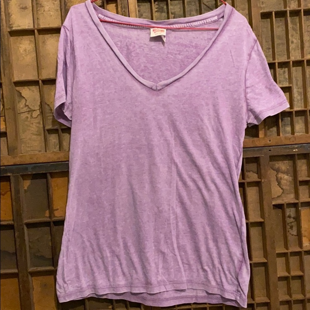 Purple light wash v-neck T-shirt